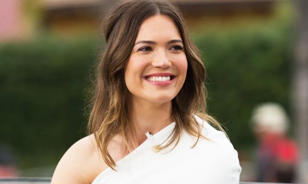 is-mandy-moore-tall-a-look-at-mandy-moore-height