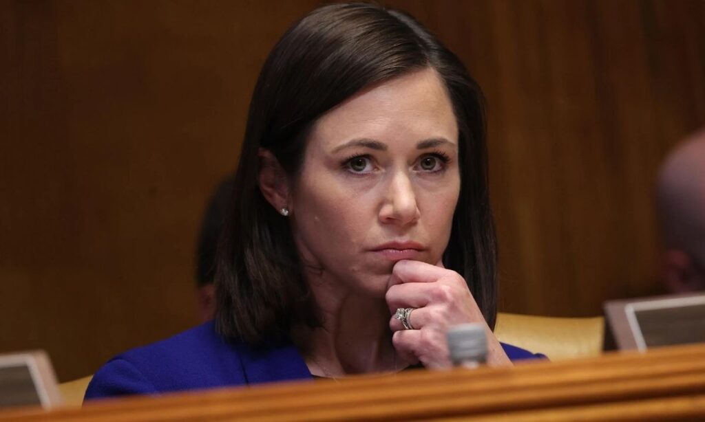 how-katie-britt-built-her-wealth