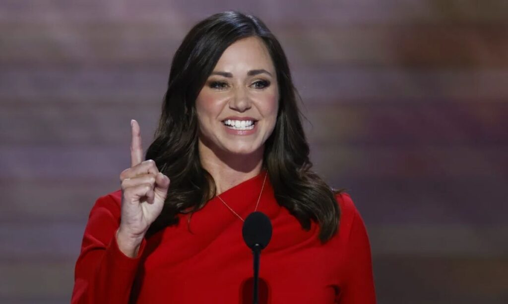 katie-britt-early-life