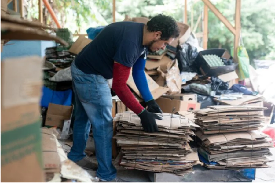 Smarter Waste Solutions: A Complete Guide to Responsible Bulky Item Disposal and Recycling Practices Bulky Waste