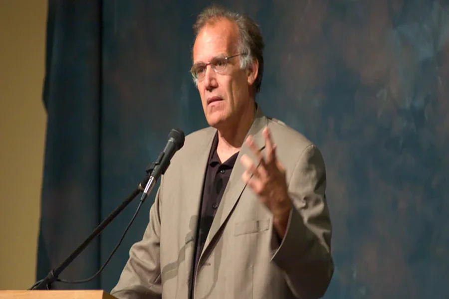 Victor Davis Hanson Height